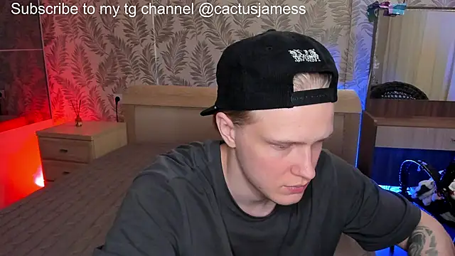 Snapshot of Cactus__James chatting on November 2025 05:48:02 PM Cactus James online show from November 2025 05:48:02 PM