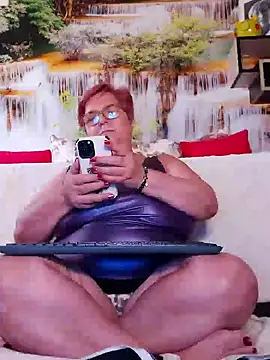 Snapshot of QueenPammy1 chatting on February 2025 01:53:02 PM QueenPammy1 online show from February 2025 01:53:02 PM