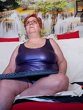 Snapshot of QueenPammy1 chatting on February 2025 12:36:02 PM QueenPammy1 online show from February 2025 12:36:02 PM