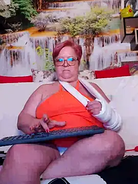 Snapshot of QueenPammy1 chatting on February 2025 11:31:01 AM QueenPammy1 online show from February 2025 11:31:01 AM