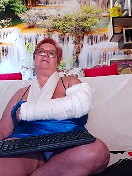 Snapshot of QueenPammy1 chatting on March 2025 12:33:02 PM QueenPammy1 online show from March 2025 12:33:02 PM