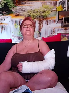 Snapshot of QueenPammy1 chatting on March 2025 07:05:02 AM QueenPammy1 online show from March 2025 07:05:02 AM