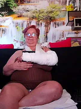 Snapshot of QueenPammy1 chatting on March 2025 10:11:01 AM QueenPammy1 online show from March 2025 10:11:01 AM