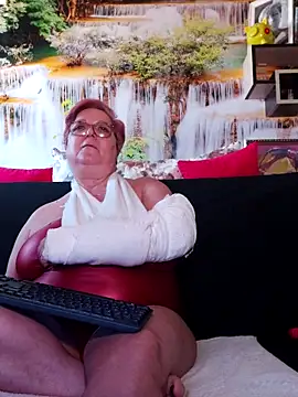 Snapshot of QueenPammy1 chatting on March 2025 01:36:01 PM QueenPammy1 online show from March 2025 01:36:01 PM