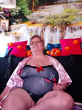 Snapshot of QueenPammy1 chatting on October 2025 11:55:01 AM QueenPammy1 online show from October 2025 11:55:01 AM