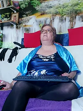 Snapshot of QueenPammy1 chatting on November 2025 09:12:02 AM QueenPammy1 online show from November 2025 09:12:02 AM