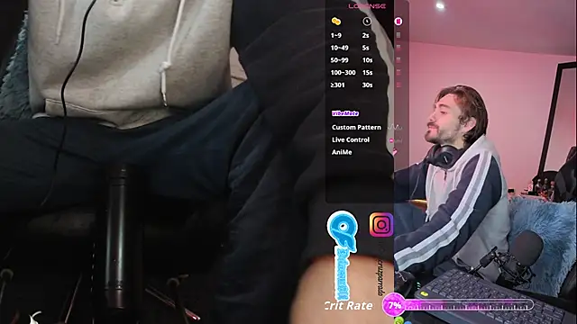 Snapshot of Aaron_malikk chatting on November 2025 03:38:01 AM Aaron malikk online show from November 2025 03:38:01 AM