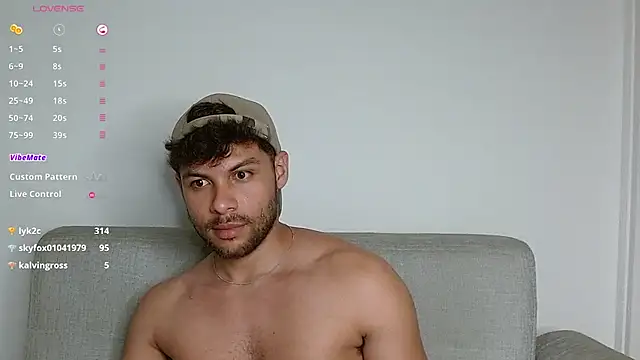 Snapshot of haku_kanjy chatting on March 2025 02:08:01 AM haku kanjy online show from March 2025 02:08:01 AM