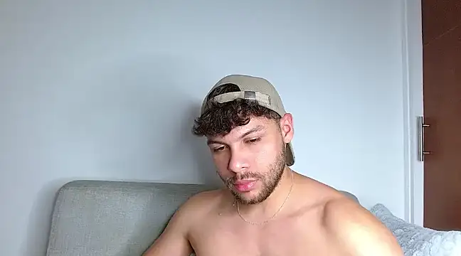 Snapshot of haku_kanjy chatting on March 2025 08:37:02 PM haku kanjy online show from March 2025 08:37:02 PM