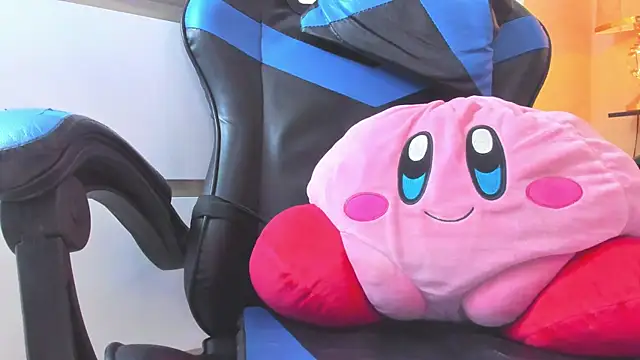 Snapshot of cherryboom23 chatting on September 2025 06:33:02 PM cherryboom23 online show from September 2025 06:33:02 PM