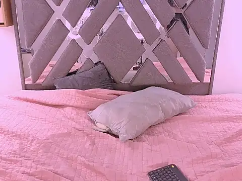 kronysmith online show from October 2025 10:25:02 PM