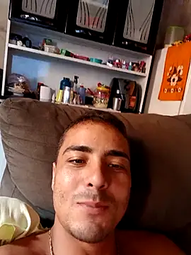 Snapshot of AifeLucas chatting on September 2025 05:57:02 PM AifeLucas online show from September 2025 05:57:02 PM