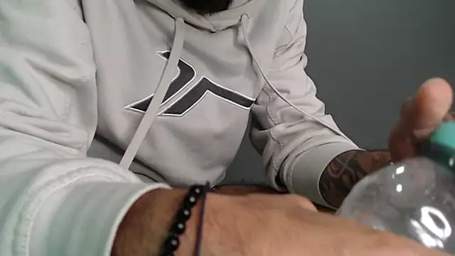 Snapshot of bigdick_monster1 chatting on October 2025 10:16:02 AM bigdick monster1 online show from October 2025 10:16:02 AM