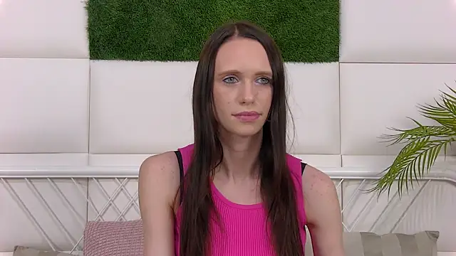 TaraHarris online show from June 2026 12:17:01 PM