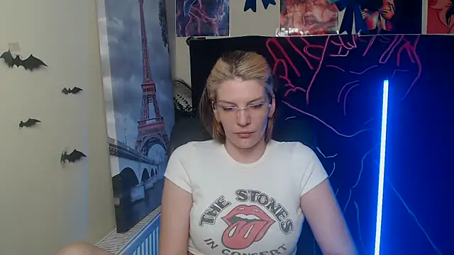 VanessaRey  online show from April 2026 08:57:02 PM