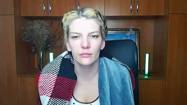 VanessaRey  online show from May 2026 06:30:01 AM