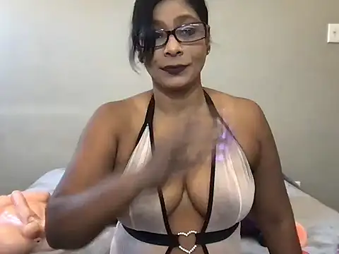 indianrose09 online show from February 2026 10:08:02 AM