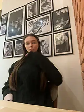 MilaBee online show from March 2025 09:23:01 AM