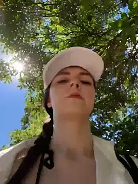 MilaBee online show from June 2026 04:59:02 AM