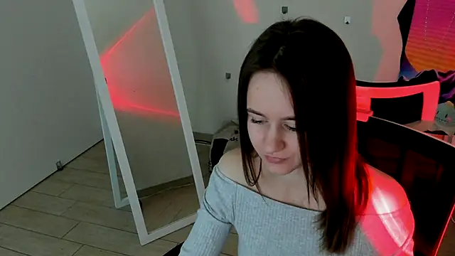 Snapshot of Catherine_e chatting on October 2025 07:44:02 PM Catherine e online show from October 2025 07:44:02 PM