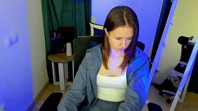 Snapshot of Catherine_e chatting on October 2025 06:39:01 PM Catherine e online show from October 2025 06:39:01 PM