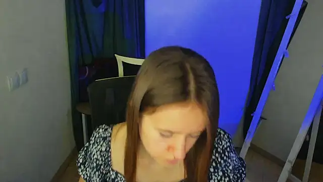 Snapshot of Catherine_e chatting on October 2025 06:41:02 PM Catherine e online show from October 2025 06:41:02 PM