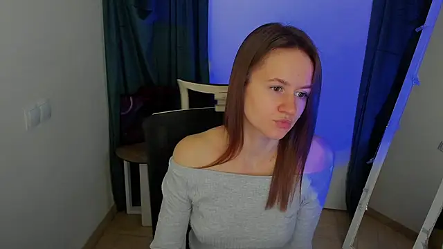 Snapshot of Catherine_e chatting on October 2025 06:31:01 PM Catherine e online show from October 2025 06:31:01 PM