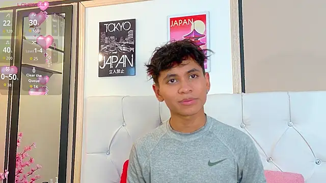 Ethan Westt online show from November 2025 08:38:02 PM