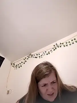 ShereeJenkins online show from February 2026 06:01:01 PM