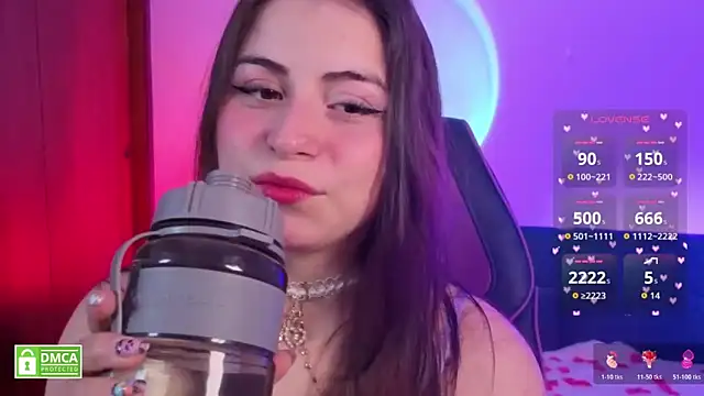 Snapshot of Taiga_Cute chatting on November 2025 08:02:02 AM Taiga Cute online show from November 2025 08:02:02 AM