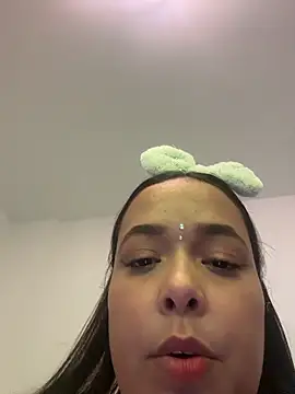 Snapshot of Deepika_padukoneNisha chatting on October 2025 03:52:01 PM Deepika padukoneNisha online show from October 2025 03:52:01 PM