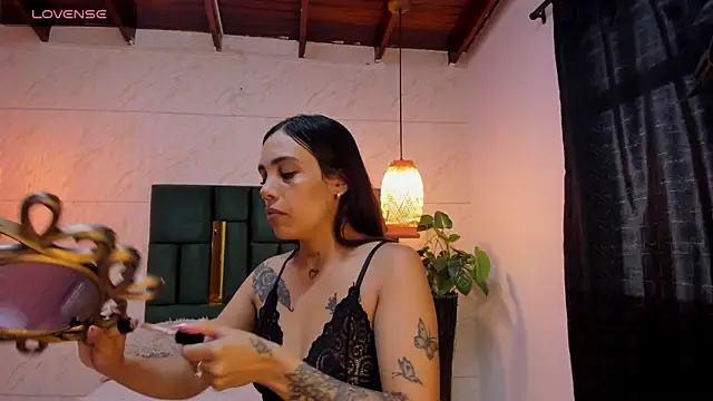 Snapshot of Danna_williamss chatting on October 2025 12:48:02 PM Danna williamss online show from October 2025 12:48:02 PM