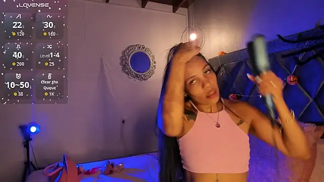 Snapshot of Danna_williamss chatting on October 2025 12:13:02 PM Danna williamss online show from October 2025 12:13:02 PM