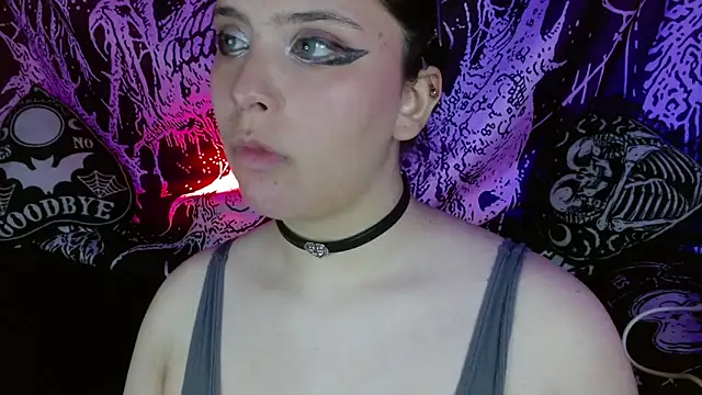 mikaskullcs online show from September 2025 04:35:01 AM