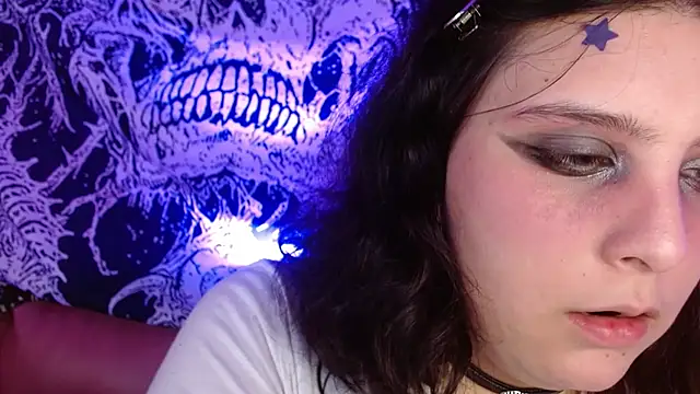 mikaskullcs online show from October 2025 09:38:01 PM