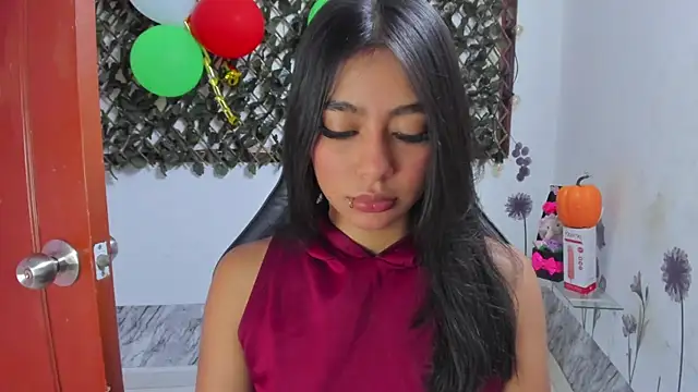 Sarahbrowm  online show from October 2025 07:38:02 PM