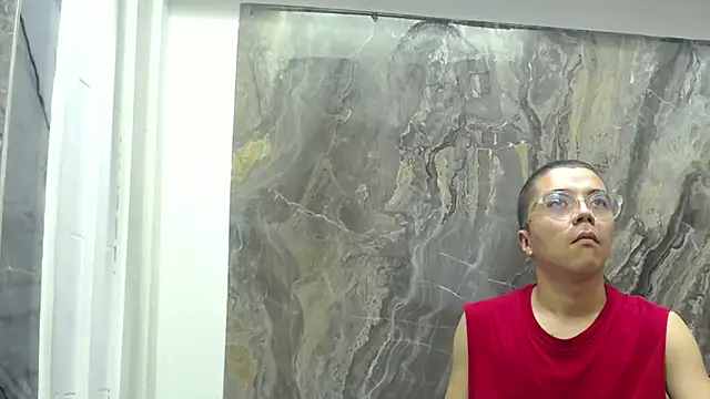 Snapshot of Andrew_Taylor09 chatting on March 2025 04:07:02 AM Andrew Taylor09 online show from March 2025 04:07:02 AM