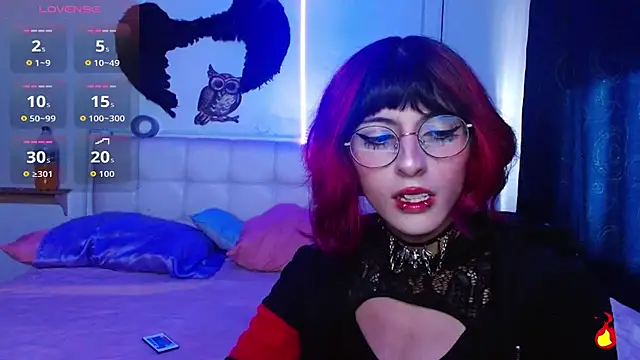 goth minerva online show from September 2025 01:49:01 PM