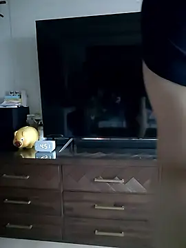 Snapshot of woonee827372 chatting on November 2025 07:52:01 AM woonee827372 online show from November 2025 07:52:01 AM