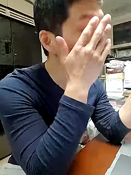 Snapshot of woonee827372 chatting on November 2025 08:25:01 AM woonee827372 online show from November 2025 08:25:01 AM