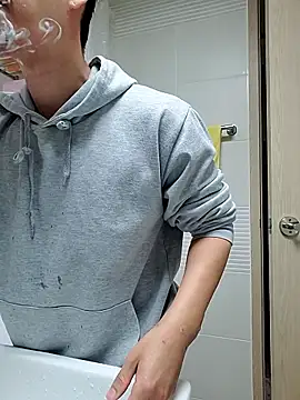 Snapshot of woonee827372 chatting on November 2025 08:59:02 AM woonee827372 online show from November 2025 08:59:02 AM