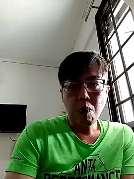 Snapshot of akumasian chatting on March 2025 06:37:01 AM akumasian online show from March 2025 06:37:01 AM
