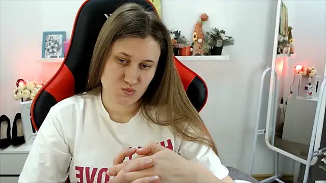 Snapshot of Lucky_Lana chatting on March 2026 05:08:02 AM Lucky Lana online show from March 2026 05:08:02 AM