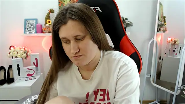 Snapshot of Lucky_Lana chatting on March 2026 07:15:01 AM Lucky Lana online show from March 2026 07:15:01 AM