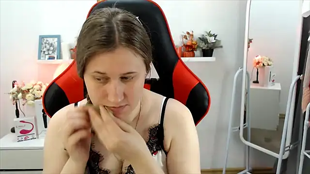 Lucky Lana online show from June 2026 02:53:02 AM