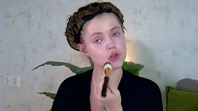 AshleyD  online show from September 2025 03:01:01 AM