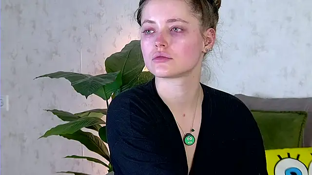 AshleyD  online show from December 2025 02:10:02 AM