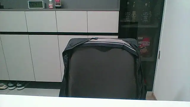 Snapshot of nole_china7 chatting on December 2025 12:42:02 PM nole china7 online show from December 2025 12:42:02 PM