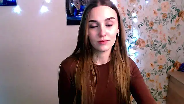 Snapshot of Doll_Angelina chatting on January 2026 07:36:02 AM Doll Angelina online show from January 2026 07:36:02 AM