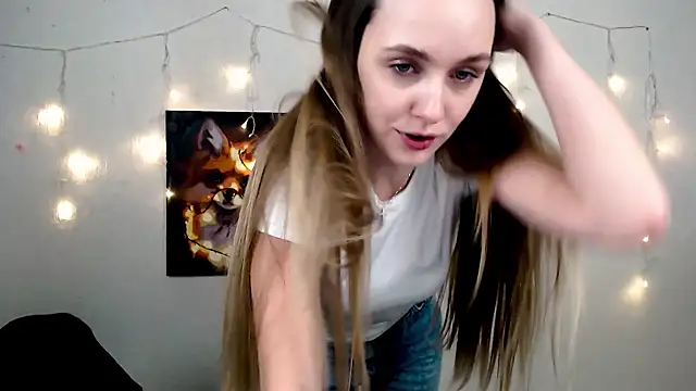 Snapshot of Doll_Angelina chatting on February 2026 06:56:02 AM Doll Angelina online show from February 2026 06:56:02 AM